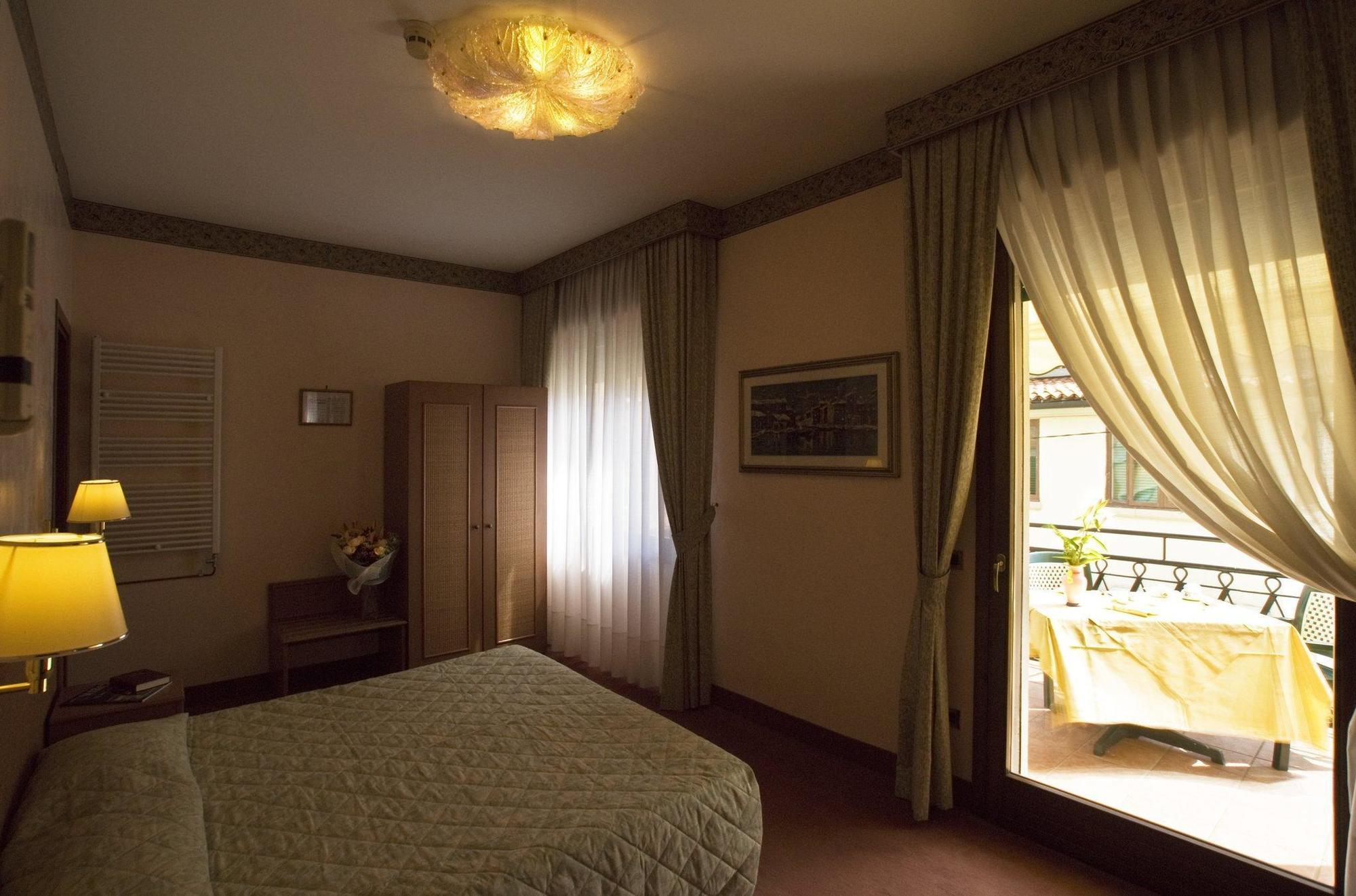 Hotel Villa Tiziana البندقية-ليدو المظهر الخارجي الصورة