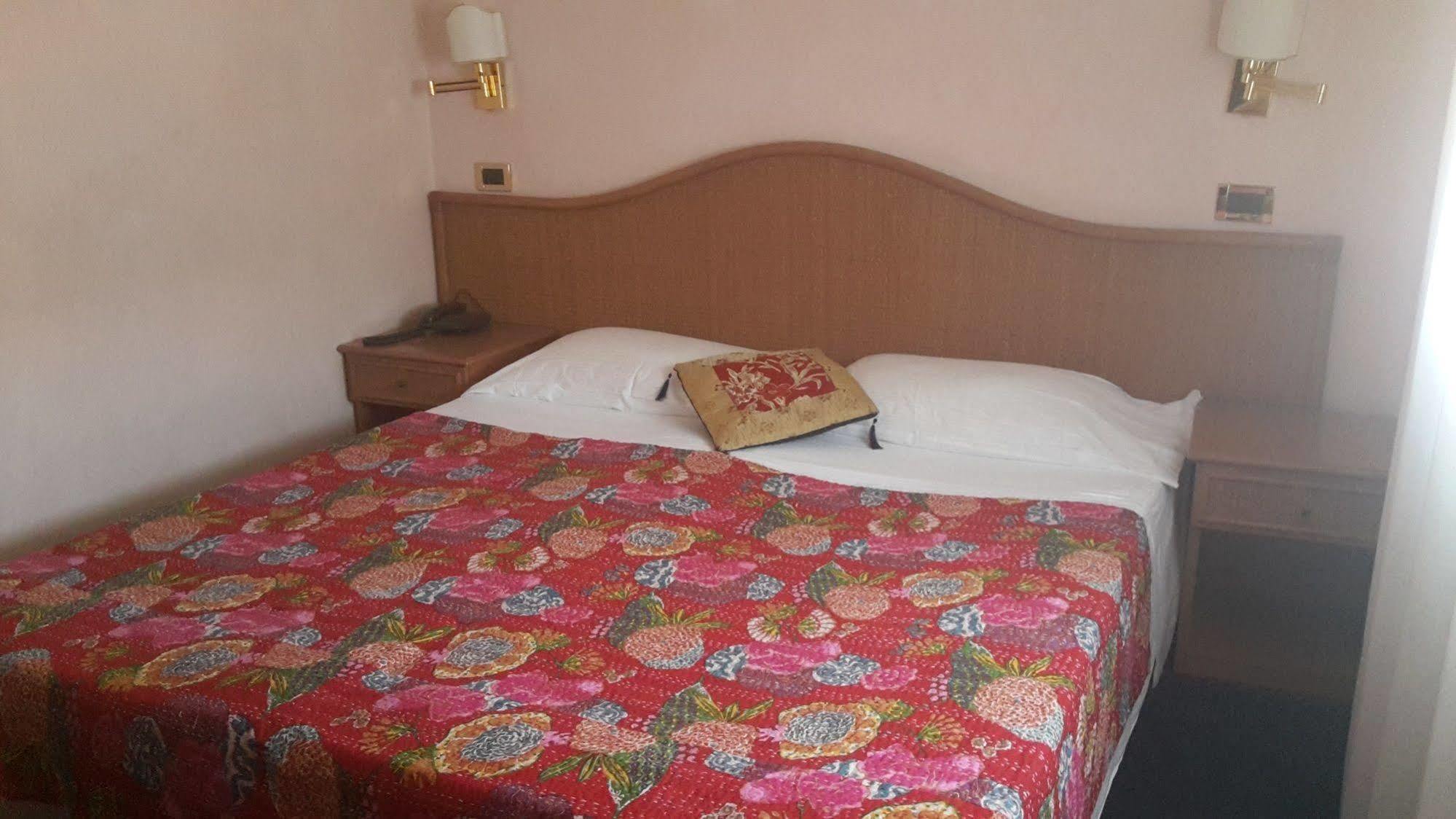 Hotel Villa Tiziana البندقية-ليدو المظهر الخارجي الصورة